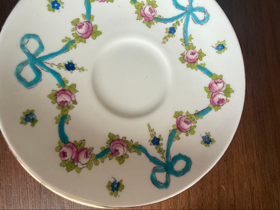 花柄リボン模様ティーカップセット 花柄リボン模様ティーカップセット