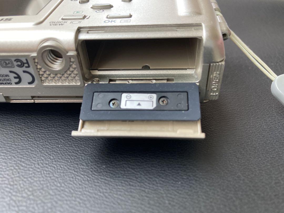 研究者　OLYMPUS μ-15 Digital デジカメ　シルバー