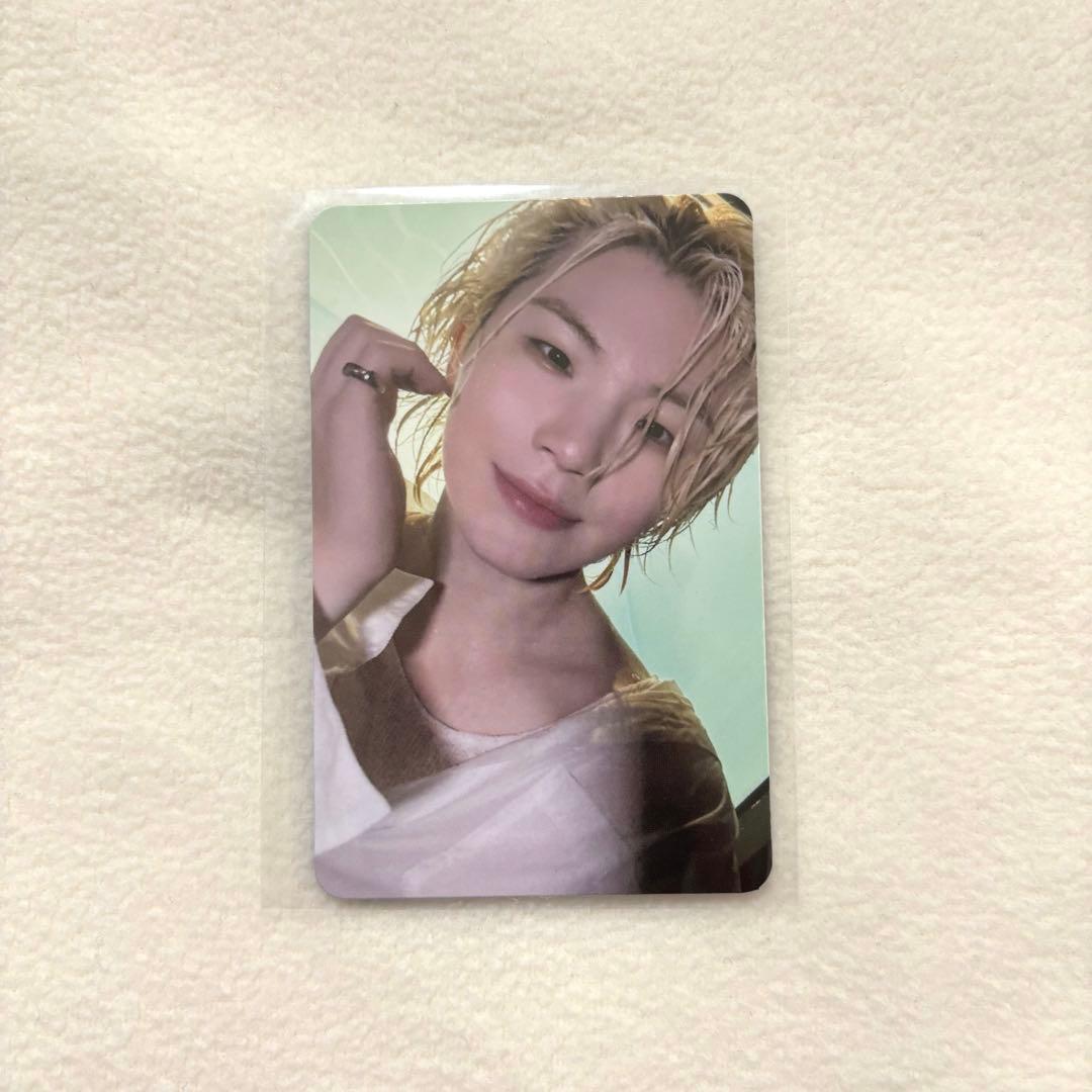 SPILL THE FEELS封入 ウジ トレカ - メルカリ