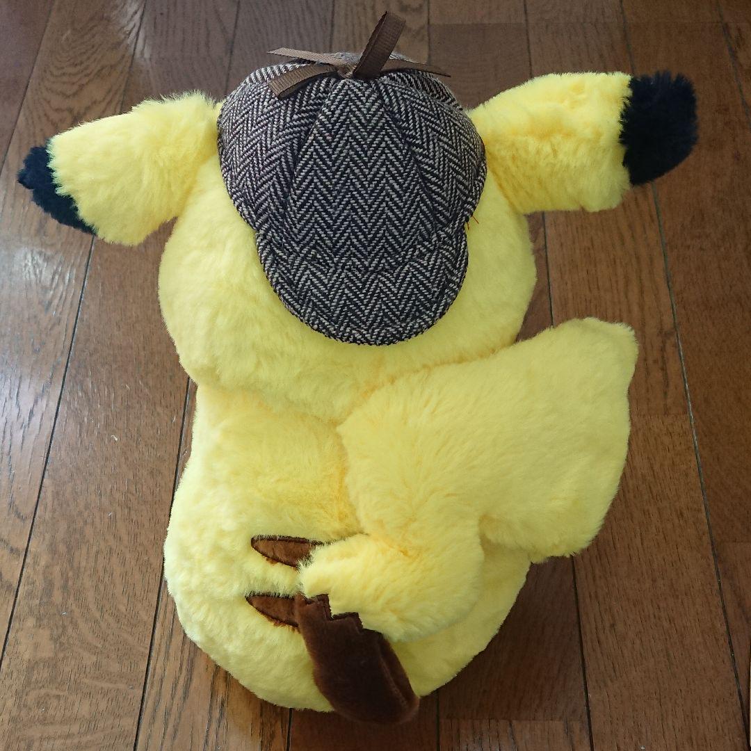 名探偵ピカチュウ」本物さながらのフワフワぬいぐるみ登場
