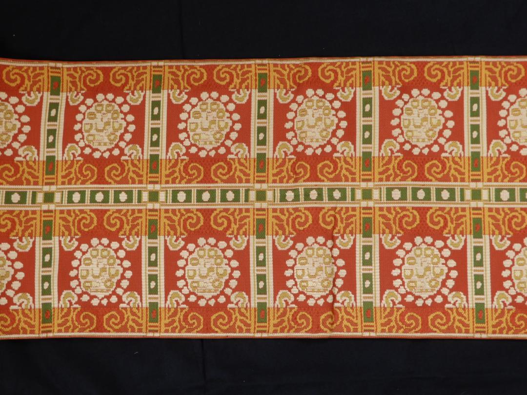 正絹・逸品・法隆寺蜀江錦袋帯・龍村製？・落ち着いた朱色（和名