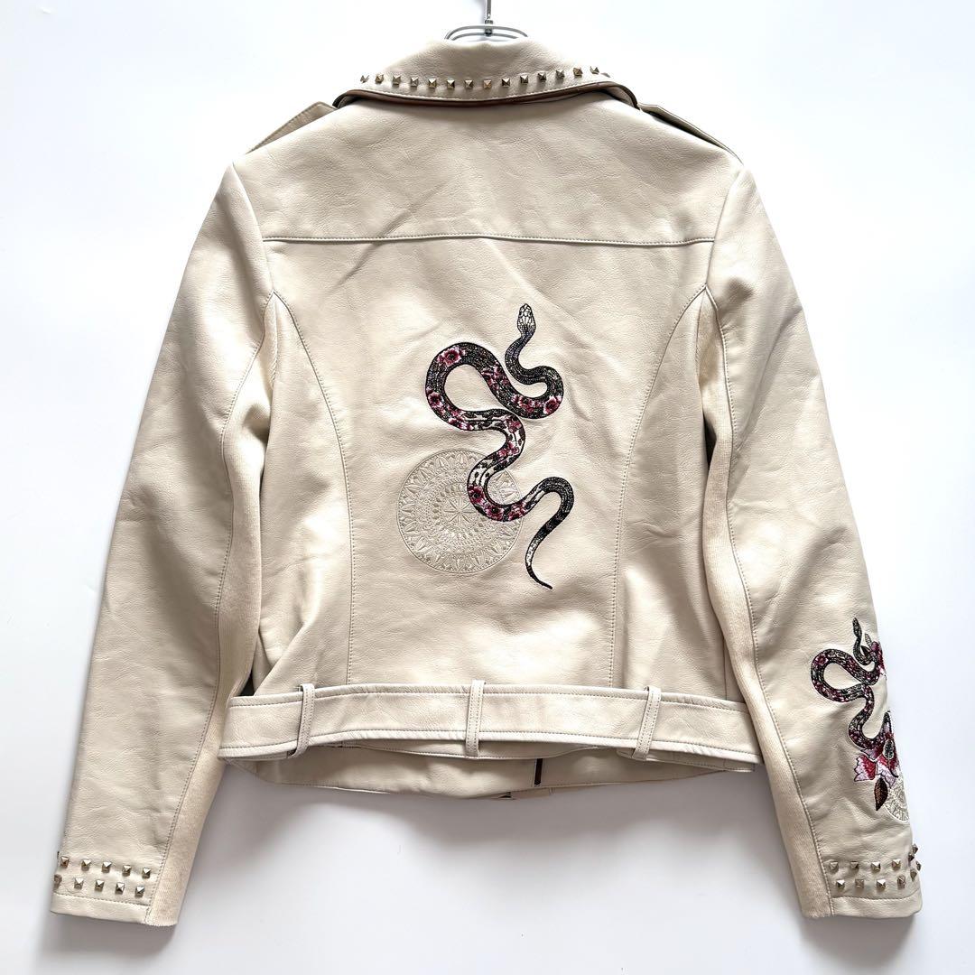 近年モデル Desigual デシグアル 刺繍入り ダブルライダースジャケット