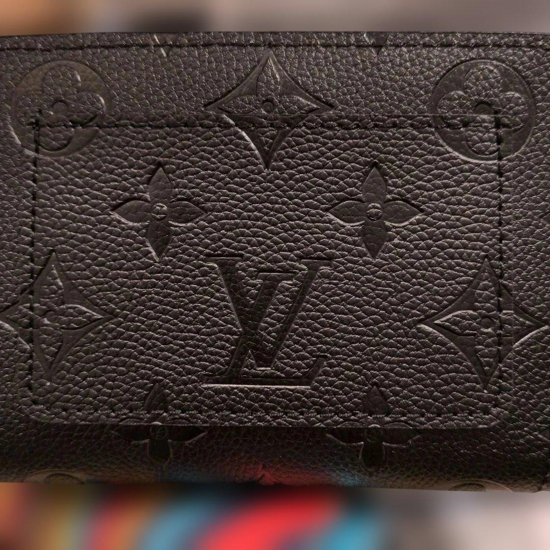 Louis Vuitton ブラック 二つ折り財布