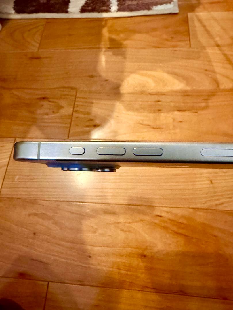 【極美品】iPhone 15 Pro 256GB ブルーチタニウム SIMフリー