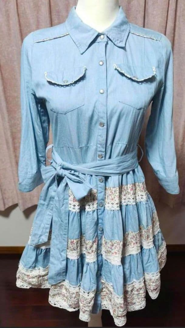 リズリサワンピース