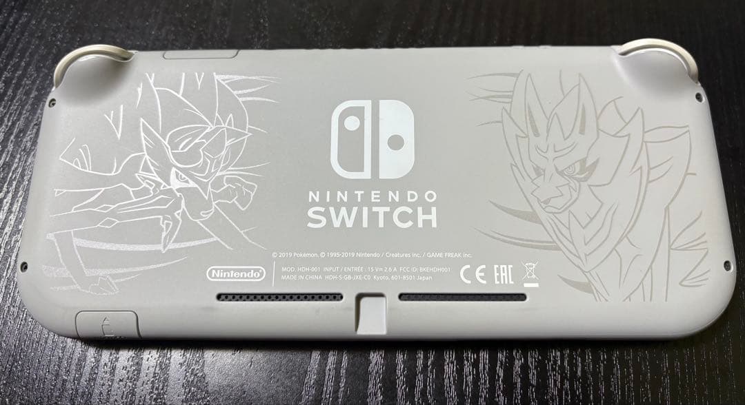 Nintendo Switch Lite ポケモンデザイン Nintendo Switch Lite ポケモンデザイン
