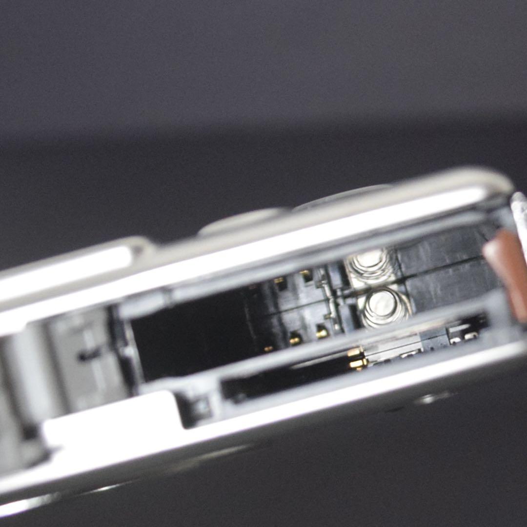 Canon IXY 50 コンデジ シルバー 動作品