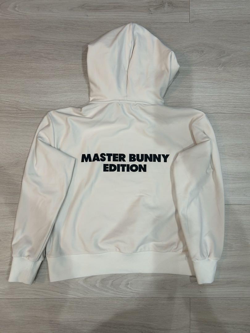 MASTER BUNNY EDITION フード付きセーター