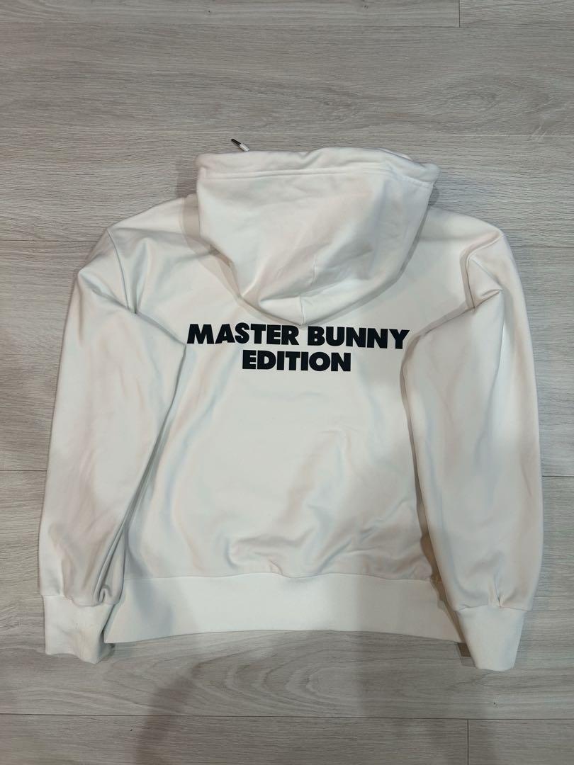 MASTER BUNNY EDITION フード付きセーター