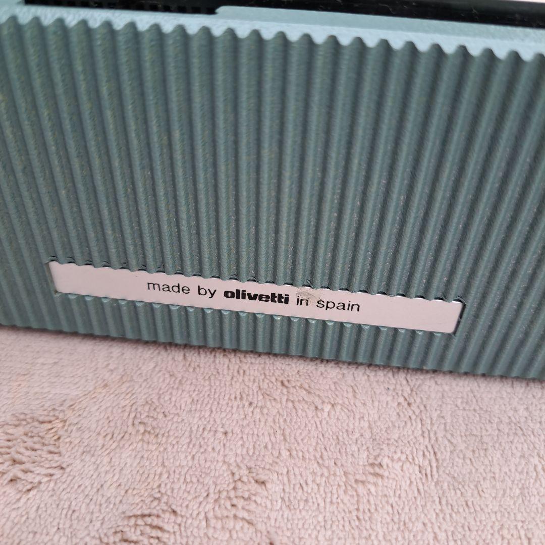 ヴィンテージ　オリベッティ　タイプライター　olivetti letter32