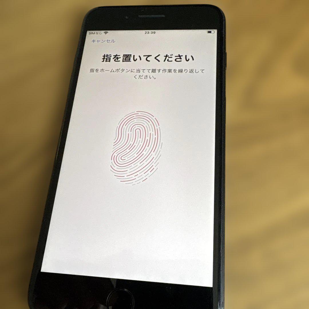 SIMロック解除 おまけ付き iPhone 7 plus 128GB ブラック