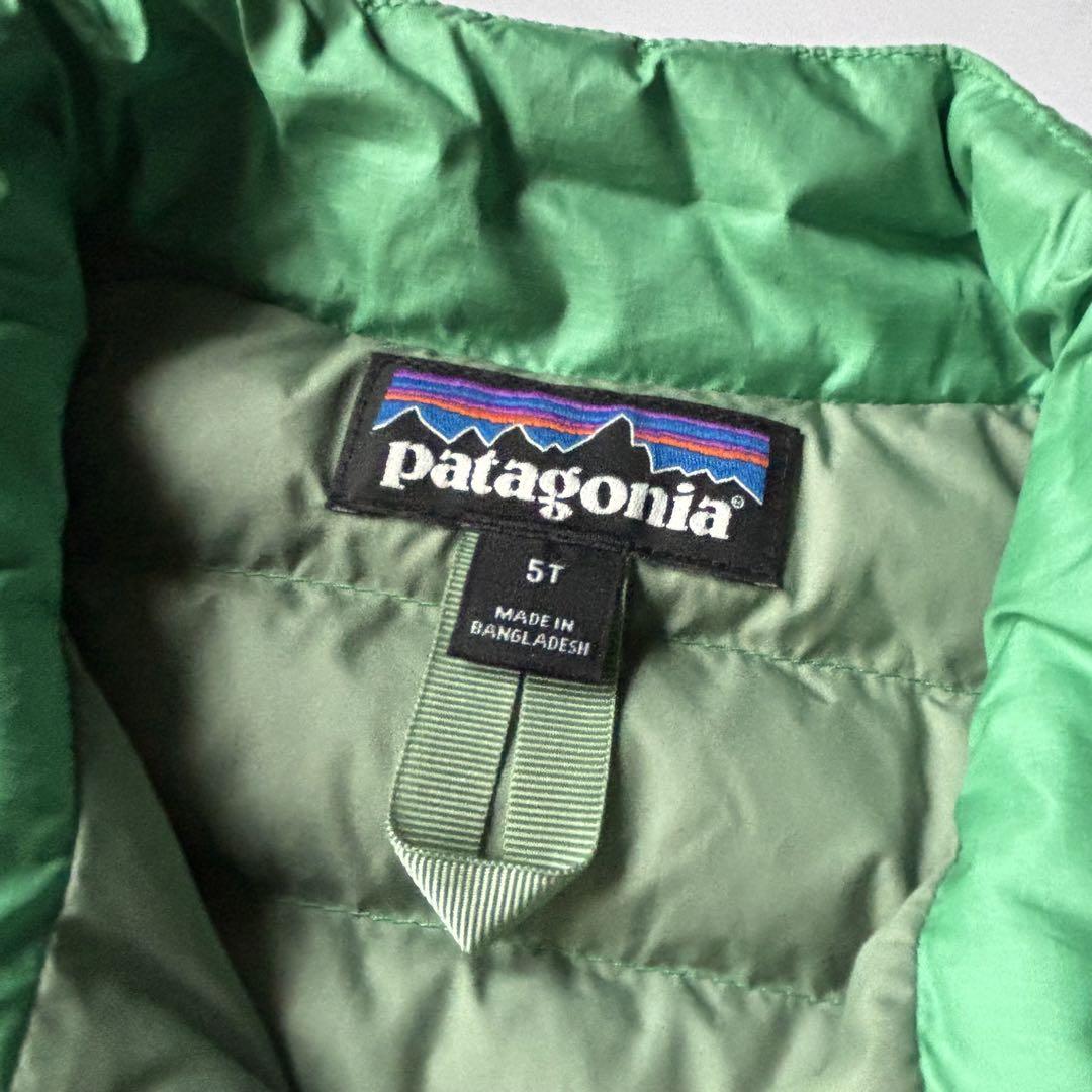 Patagonia キッズジャケット グリーン　5T