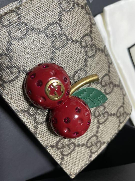 ており GUCCI さくらんぼ チェリー WiR5E-m17945410363 二つ折り財布 うです