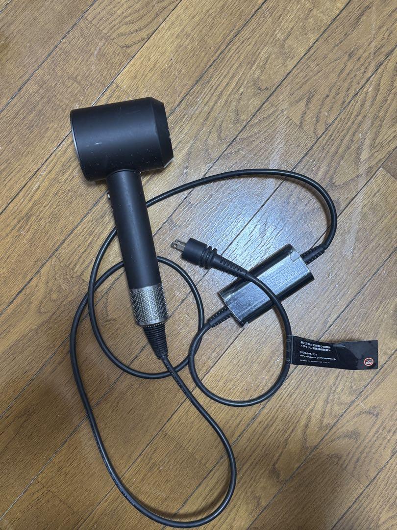 【ジャンク品】Dyson ヘアドライヤー ブラック ジャンク品】Dyson ヘアドライヤー ブラック - メルカリ