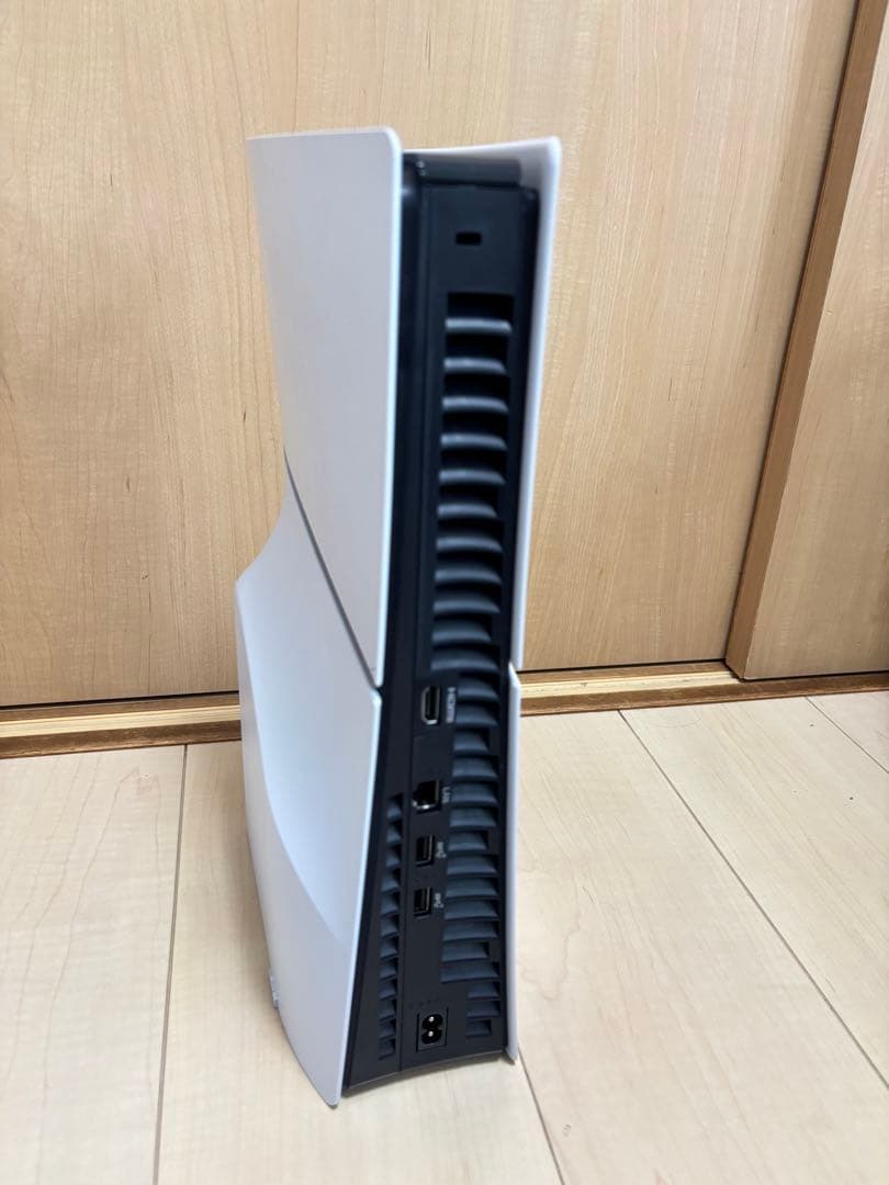 ⭐︎美品⭐︎PlayStation5 本体 ホワイト⭐︎ソフト4点付き⭐︎プレステ５