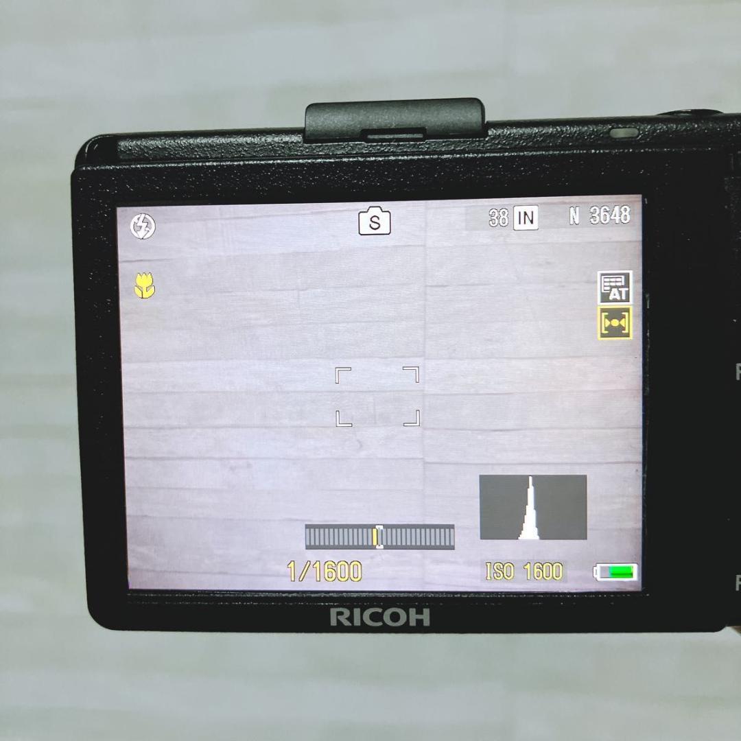 【極美品】RICOH GR DIGITAL III デジタルカメラ デジカメ