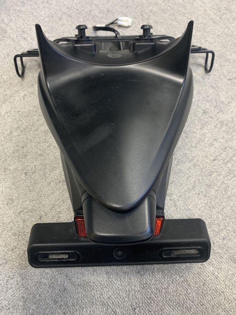 カワサキ　Z900RS ノーマルフェンダー　中古品