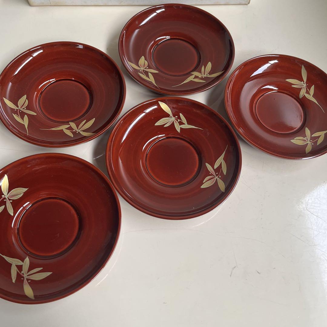 【レア】山岸厚夫　赤色漆器 茶托5枚セット 茶托 合成漆器 5枚セット - メルカリ