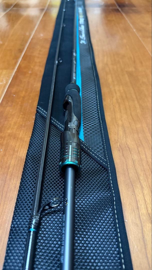 エメラルダス STOIST 83M-SMT エギングロッドDAIWA