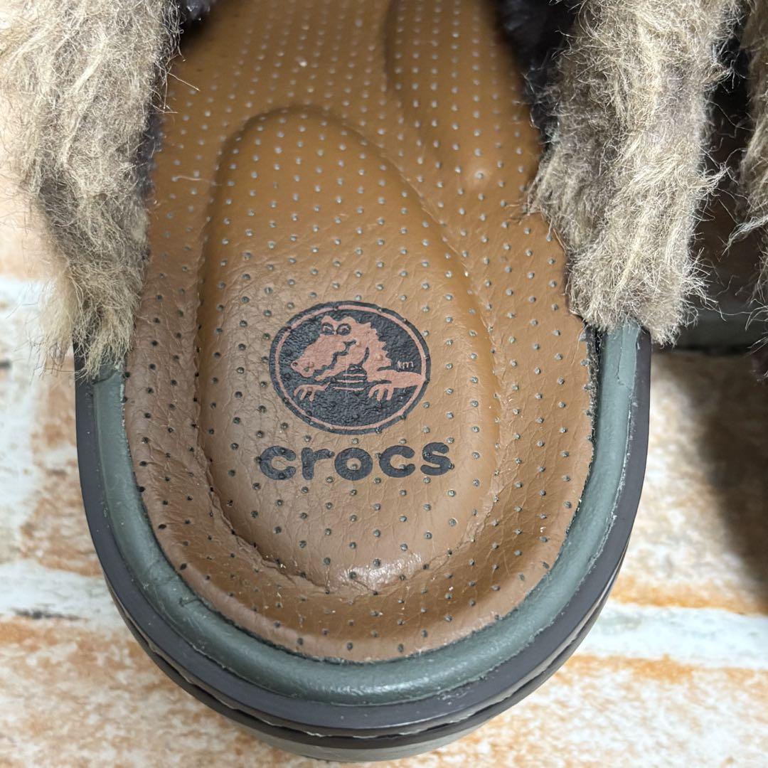 crocs クロックス コブラー ファズ グロッグ ファー　サボサンダル 厚底