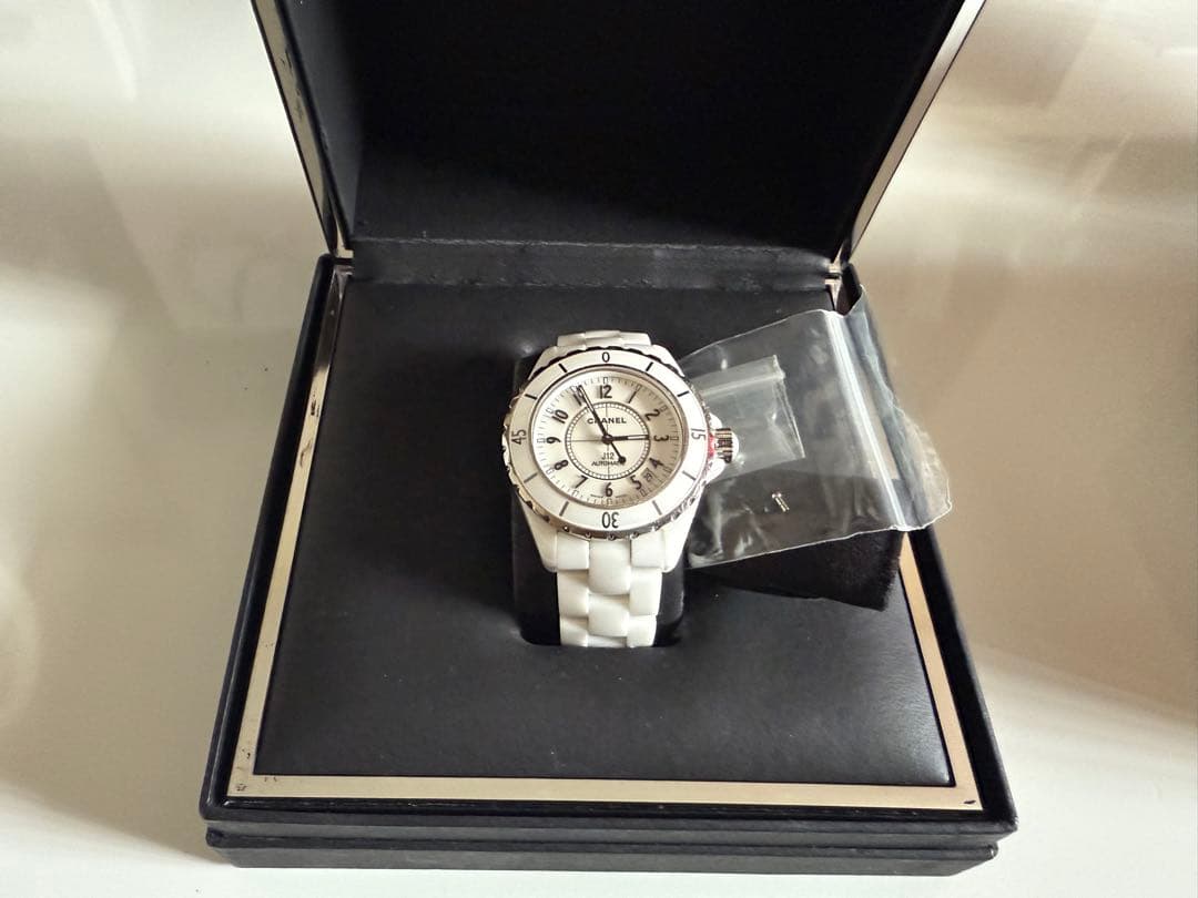 CHANEL ホワイト セラミック 腕時計　正規品
