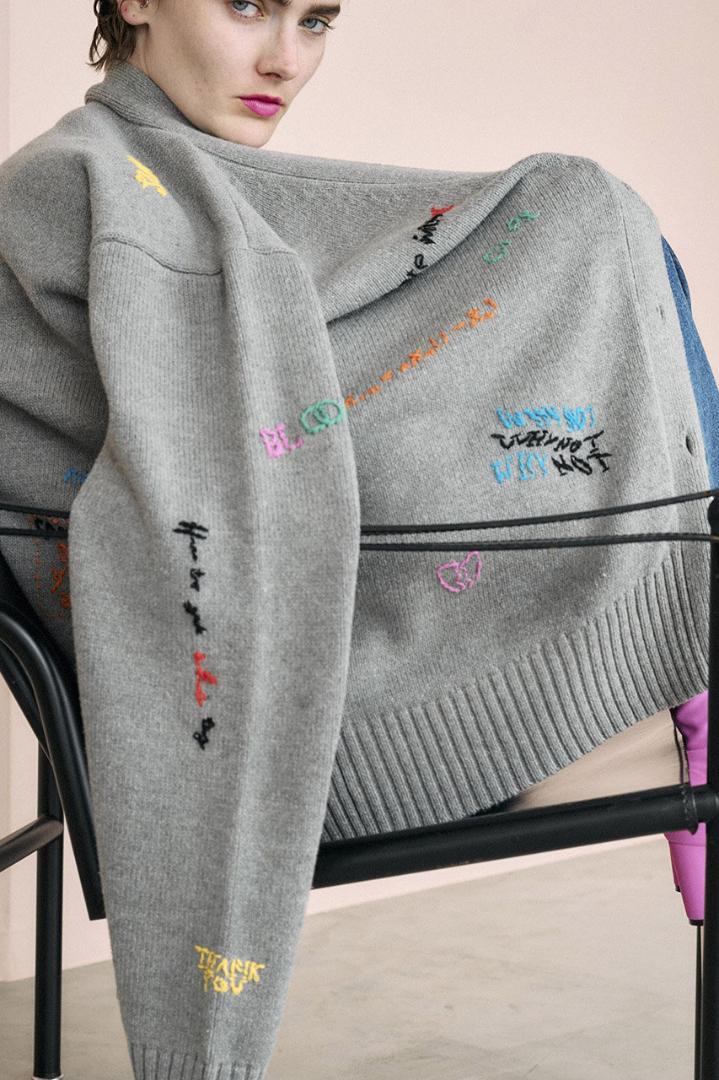 メゾンスペシャル刺繍グレーカーディガンMAISON SPECIAL