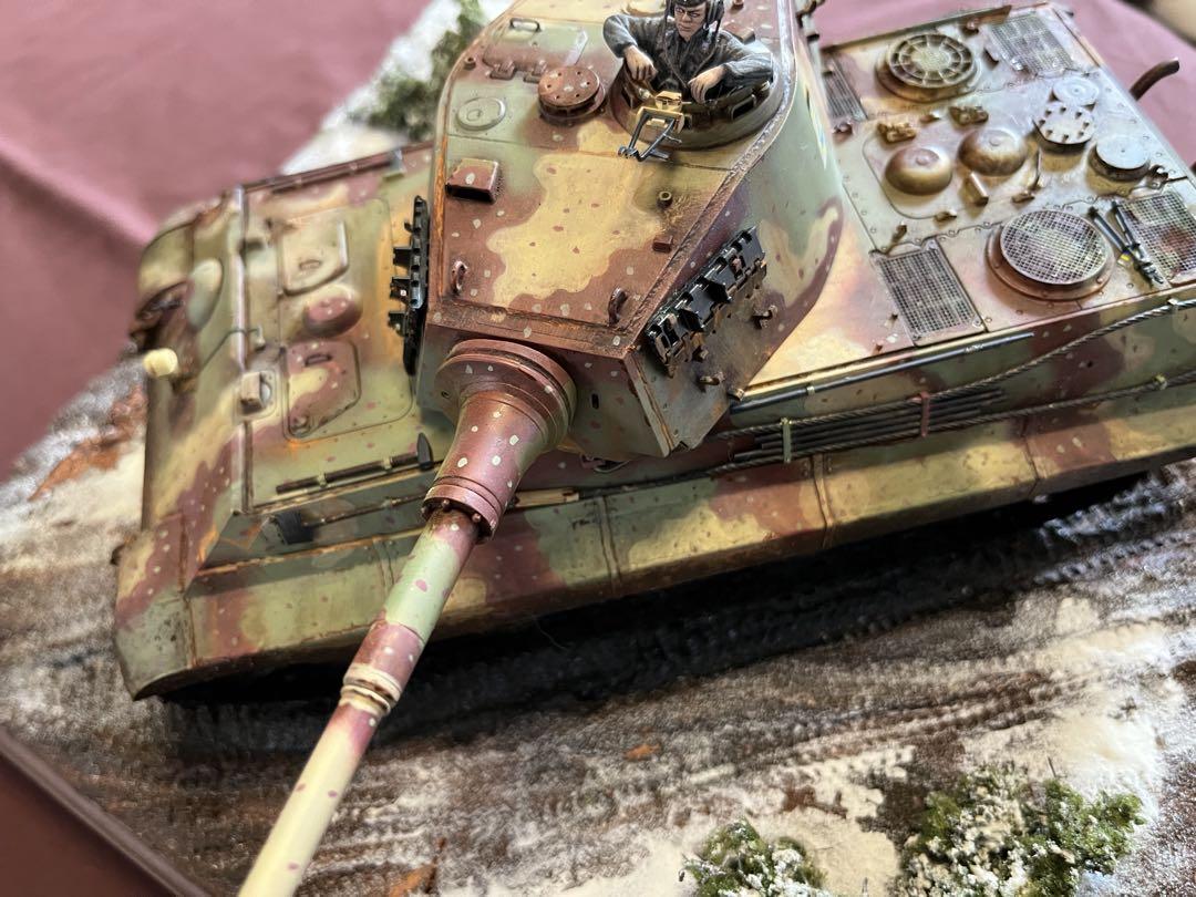 1/35 ドイツ　キングタイガー　ジオラマ