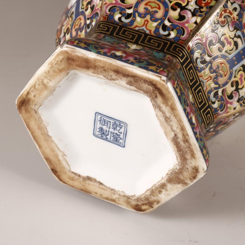 清乾隆琺瑯彩花鳥六方瓶 景徳鎮 陶磁器 装飾品 現代工芸品 美術品 置物