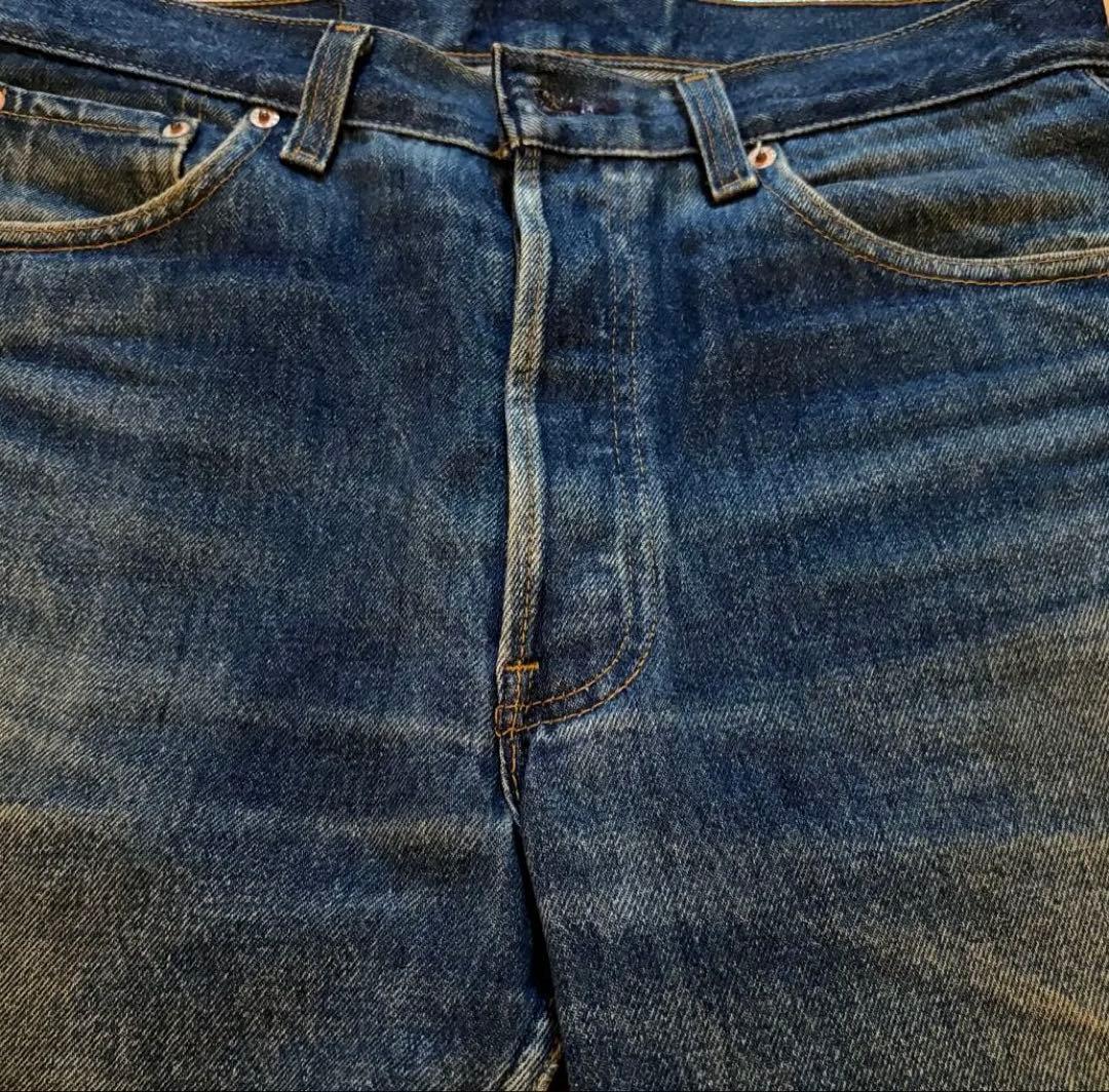 80s 90s リーバイス 501 USA製 ヒゲ ハチノス 色落ち抜群 ドス黒 80s 90s リーバイス 501 USA製 ヒゲ ハチノス 色落ち抜群 ドス黒