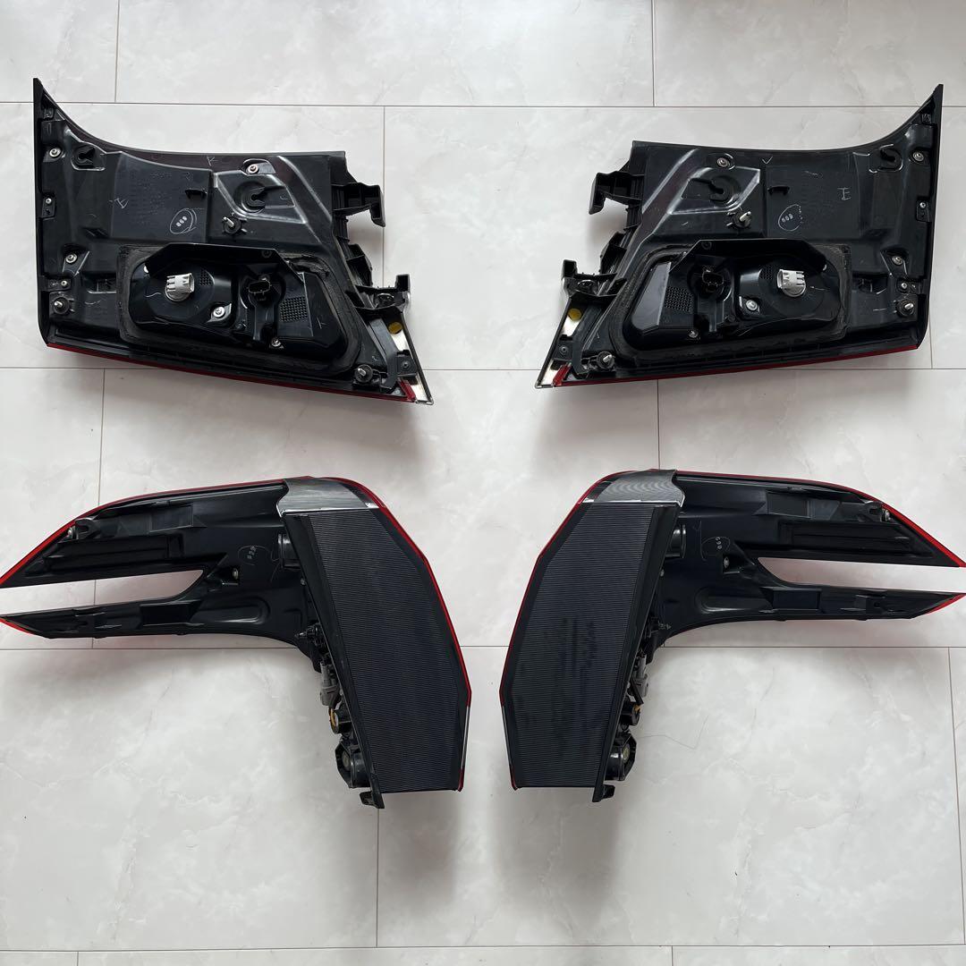 【カー】TOYOTA アルファード AYH30・前期 純正 テールライト