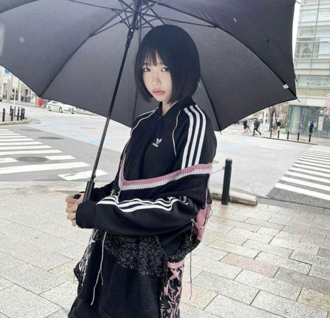 adidas - アディダス オリジナルス あのちゃん 黒 トラック