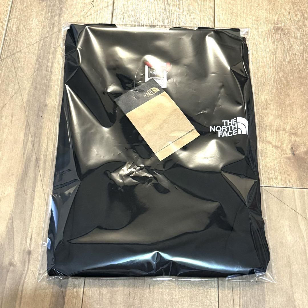 関送込*THE NORTH FACE*レッドボックスロゴーバーサイズシャツ 1新品 ノースフェイス 海外Mサイズ（日本Lサイズ相当）レッド