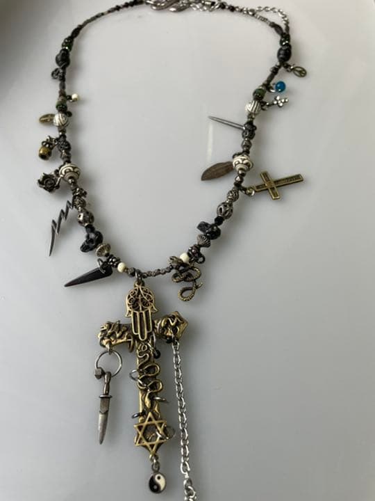 ご注意ください ガンダ gunda ブラックロザリーネックレス hyde