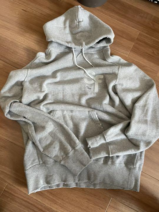 驚きの値段 SACAI FRAGMENT パーカー パーカー 驚きの値段 SACAI FRAGMENT パーカー パーカー