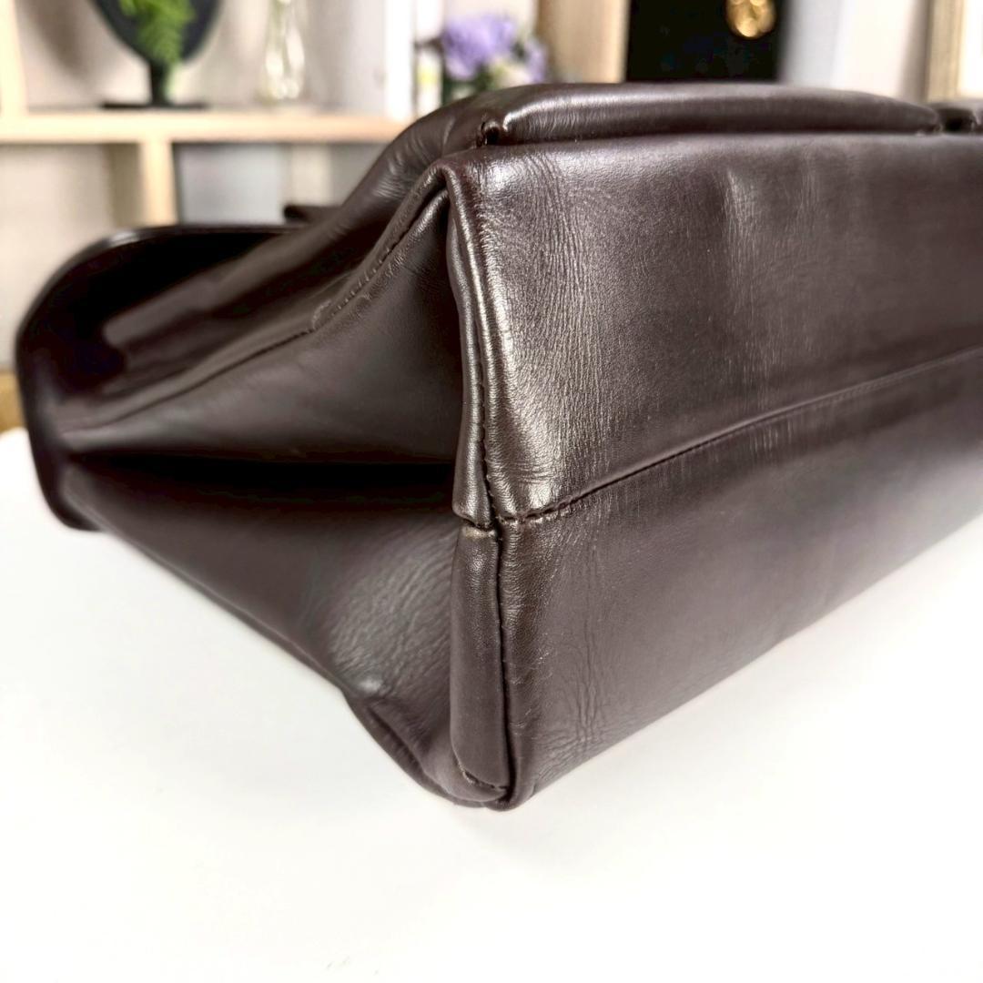 美品 BOTTEGA VENETA イントレチャート 名作 ブリーフケース