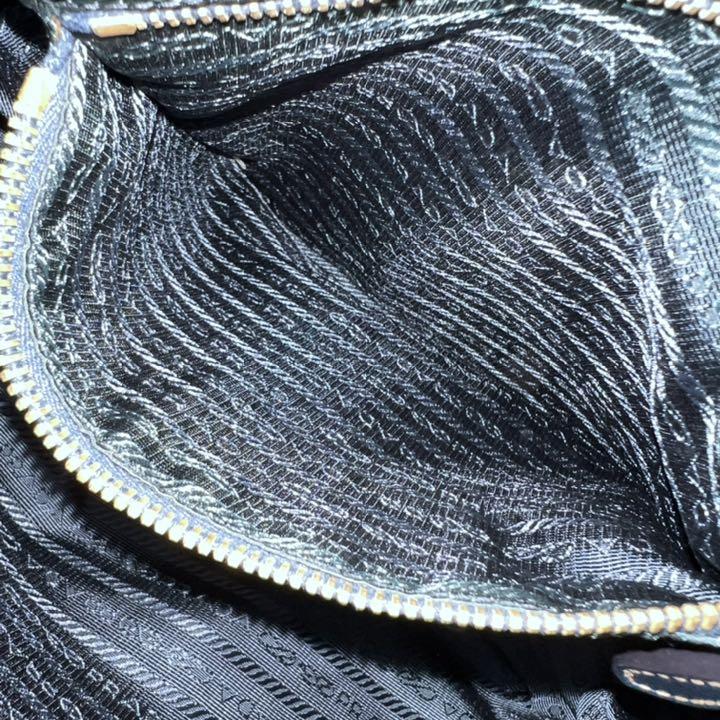限定品低価 PRADA 斜め掛け ロゴ グリーン 緑 c4ytS-m18058293534 プラダ ナイロン ショルダーバッグ 超激安安い