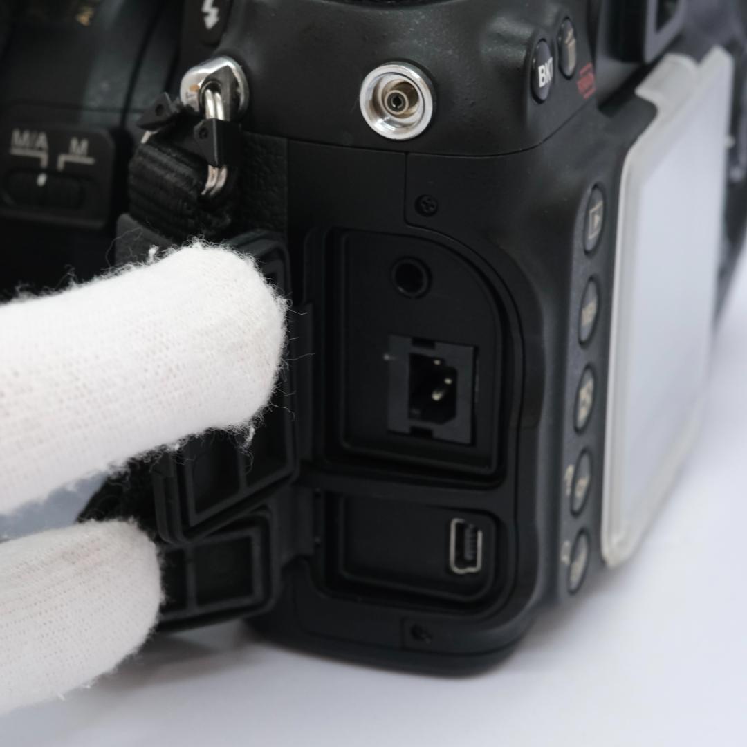 Nikon D200 レンズ•バッテリーグリップセット　デジカメ　一眼レフカメラ