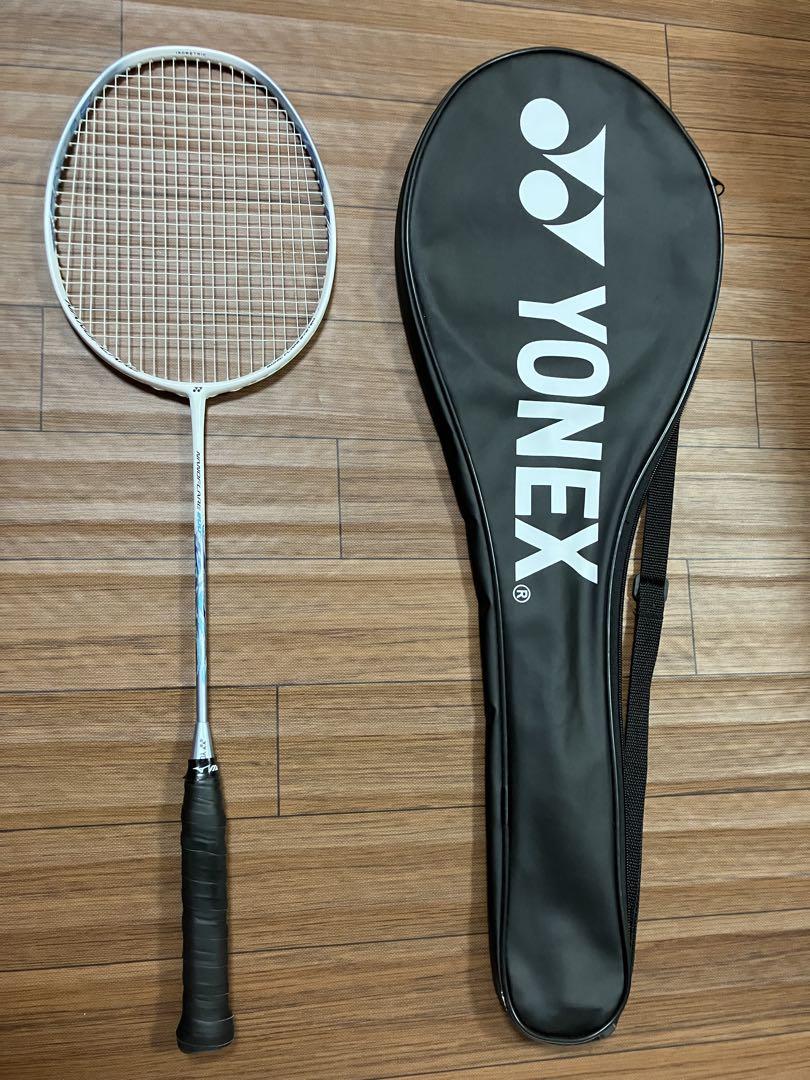 YONEX NANOFLARE 200 ケース付き