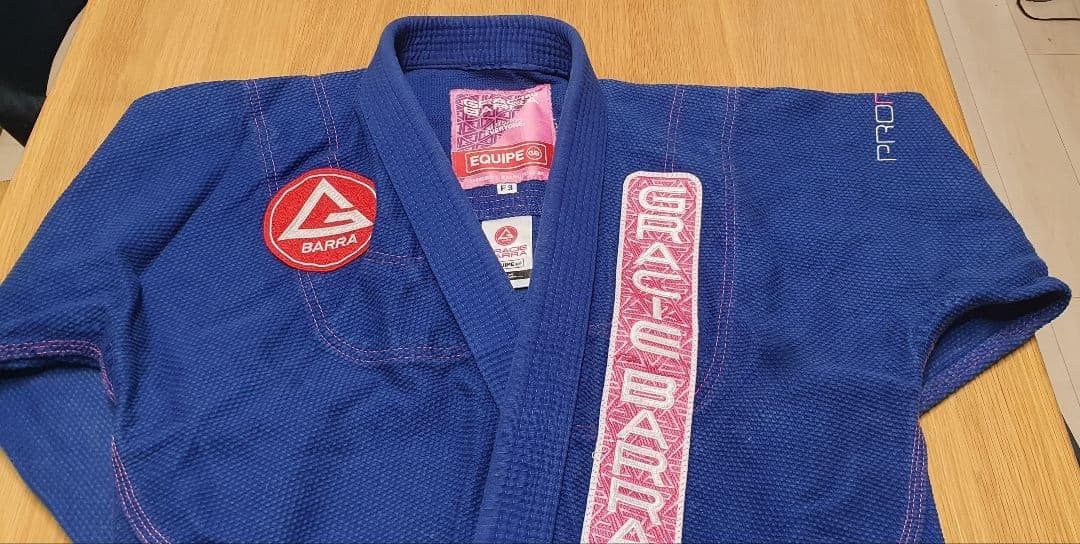 Gracie Barra Women's Pink BJJ gi F3 size Gracie Barra Women's Pink BJJ gi F3 size