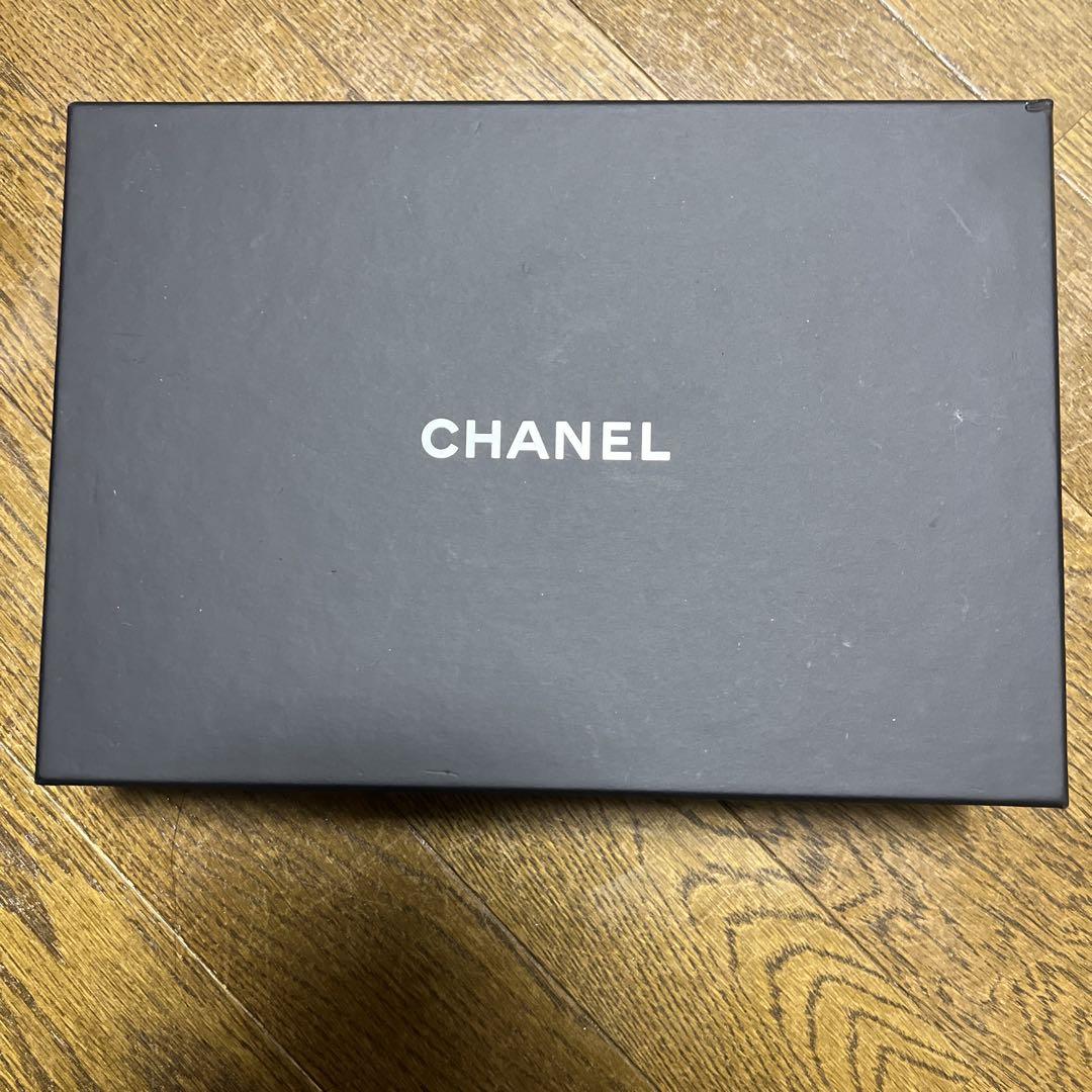 CHANEL チェーンウォレット