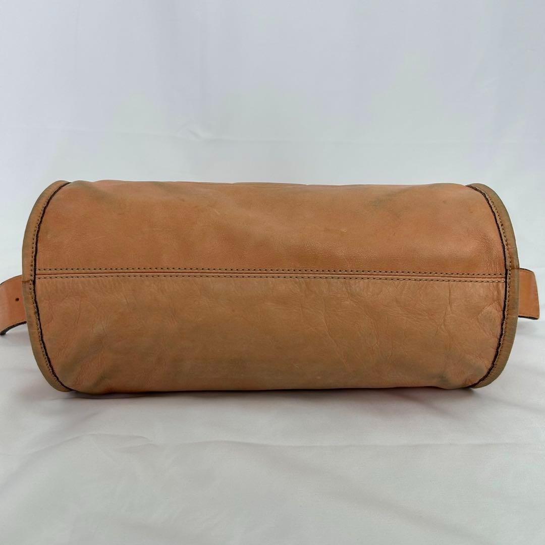 【美品】ヴィヴィアンウエストウッド ショルダーバッグ レザー オーブ 型押し