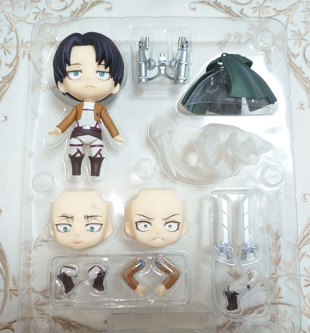 進撃の巨人 ねんどろいど エルヴィン リヴァイ 中古品