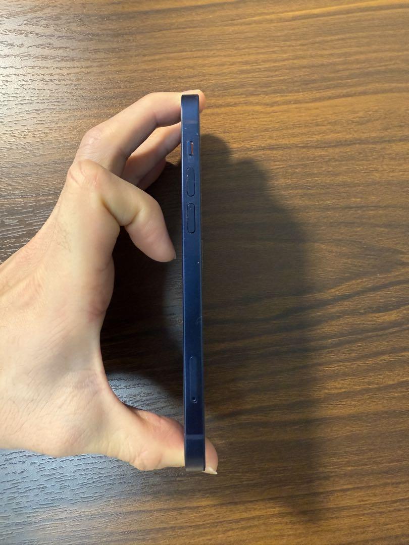 iPhone12