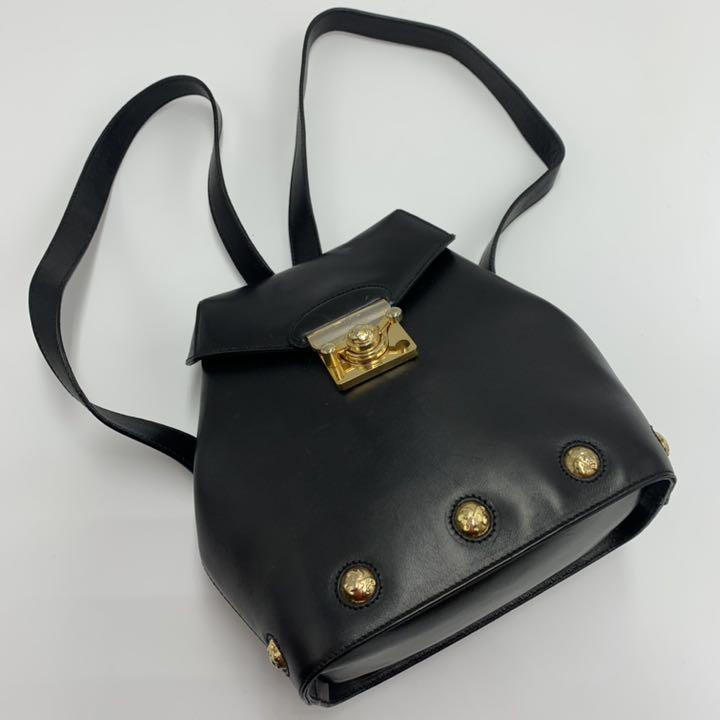 非常に高い品質 【極美品】サルヴァトーレフェラガモ リュック 黒 レザー スタッズ ボール金具 - リュック/バックパック - www.petromindo.com 非常に高い品質 【極美品】サルヴァトーレフェラガモ リュック 黒 レザー スタッズ ボール金具 - リュック/バックパック - www.petromindo.com