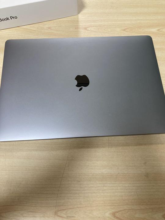 MacBook 15インチ メモリ16GB USキーボード XRwhy-m18115259097 Pro 2019 お得新品
