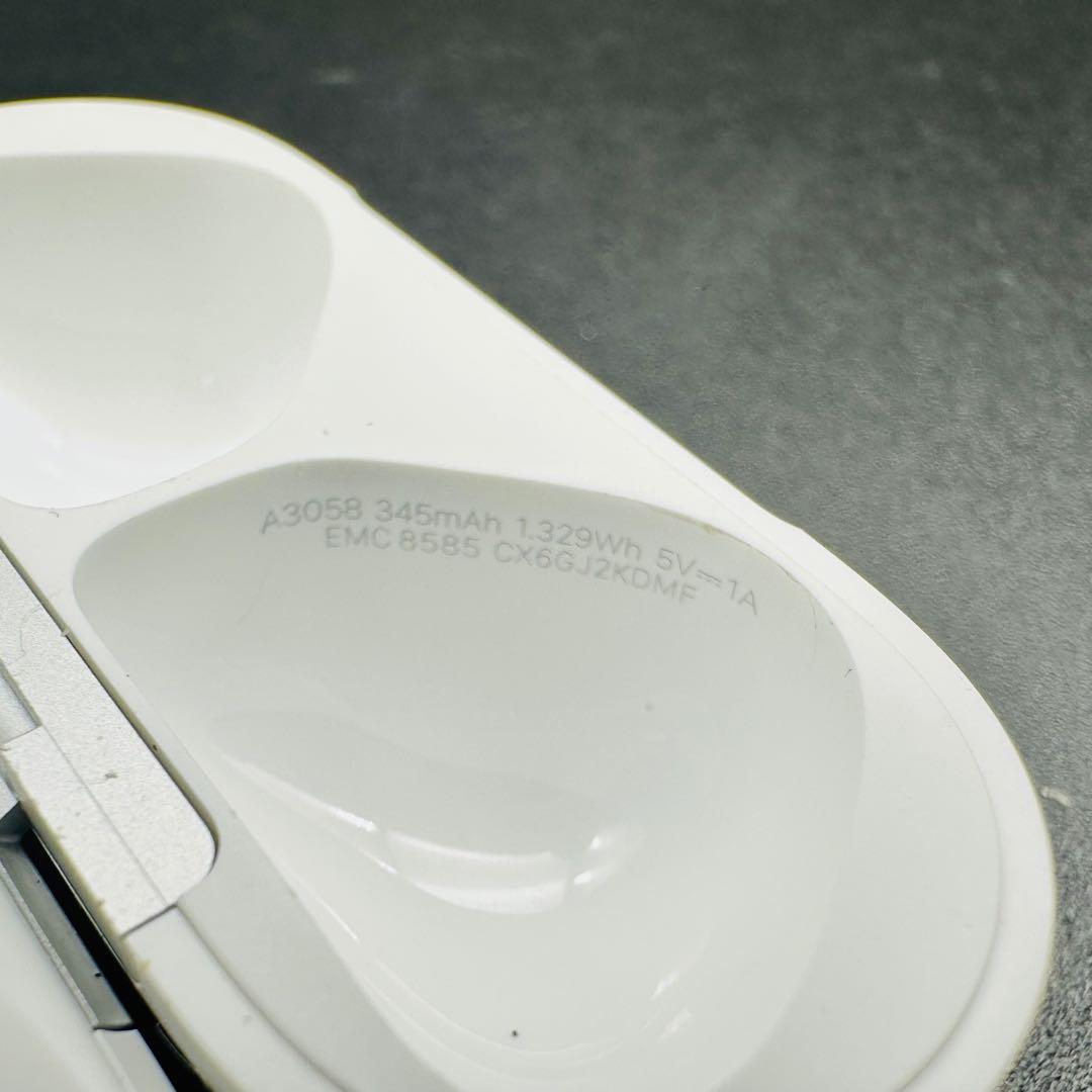 Airpods 第4世代 充電ケースのみ ノイズキャンセリング無し