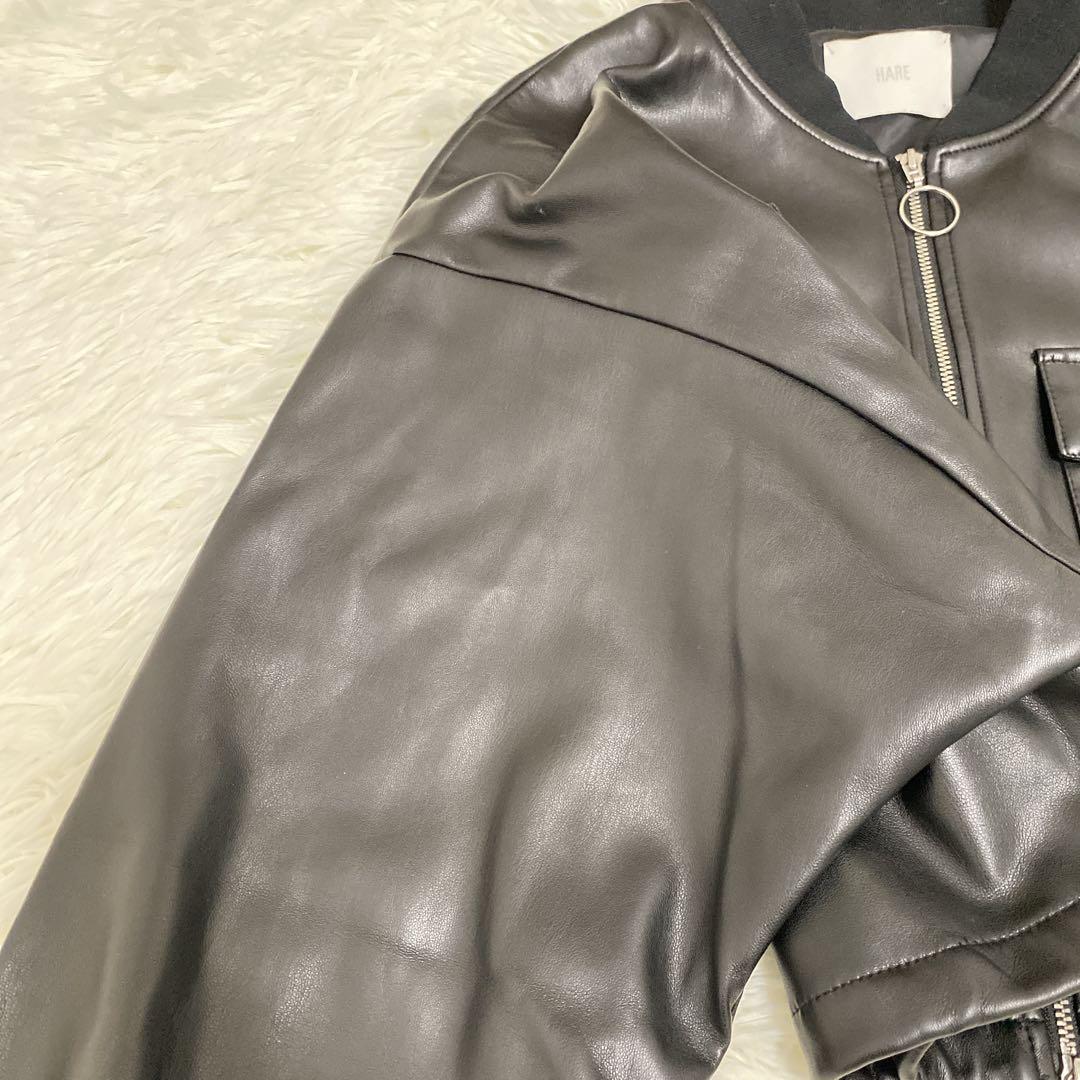 【ハレ】ドルマンスリーブ フェイクレザー ジャケット ショート丈 ノーカラー 黒