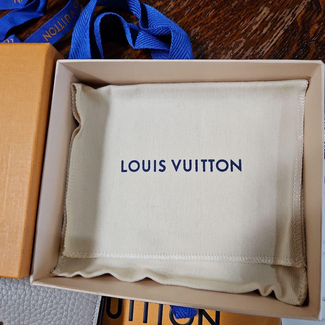 Louis Vuitton新品未使用】 三つ折り財布  ポルトフォイユカプシーヌ
