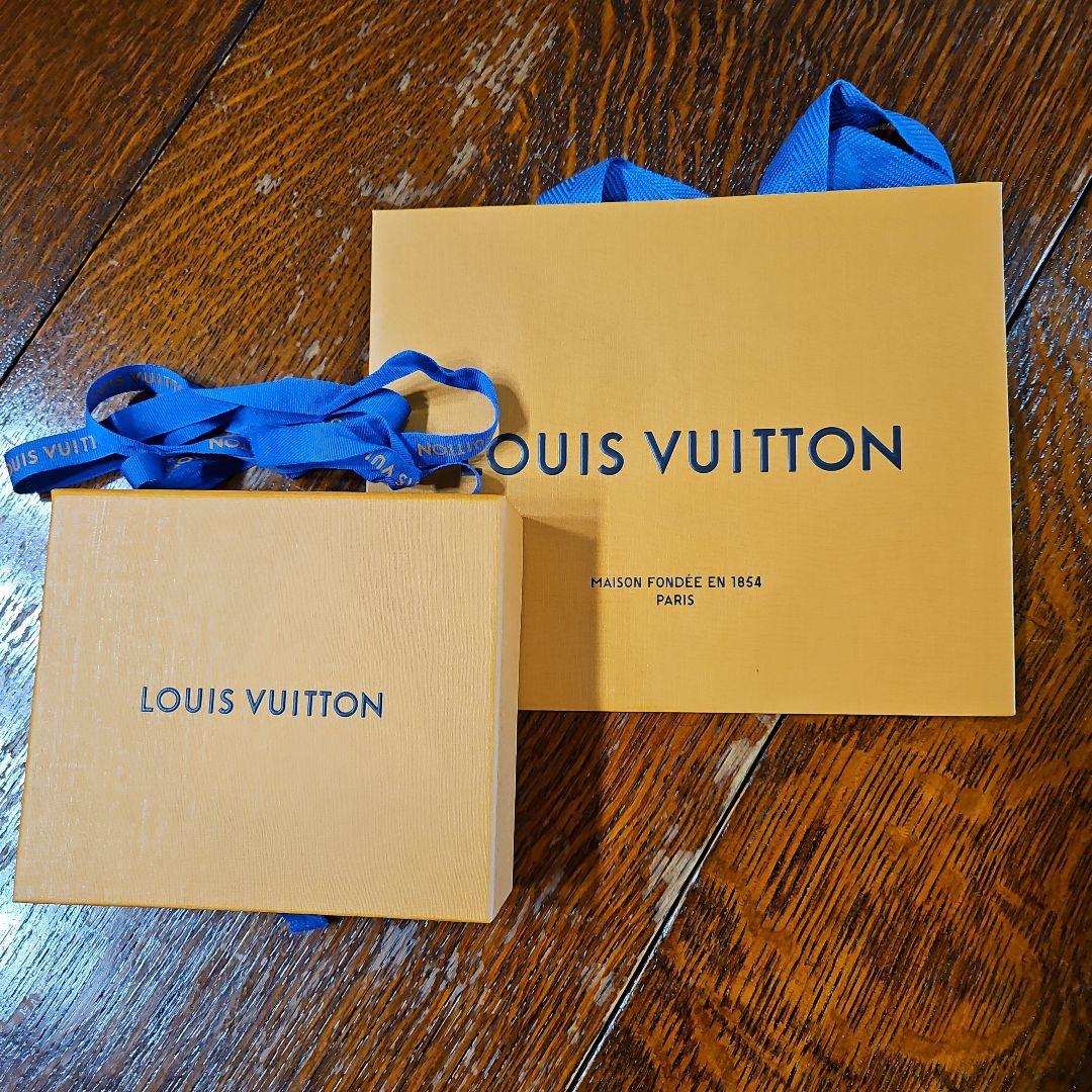 Louis Vuitton新品未使用】 三つ折り財布  ポルトフォイユカプシーヌ