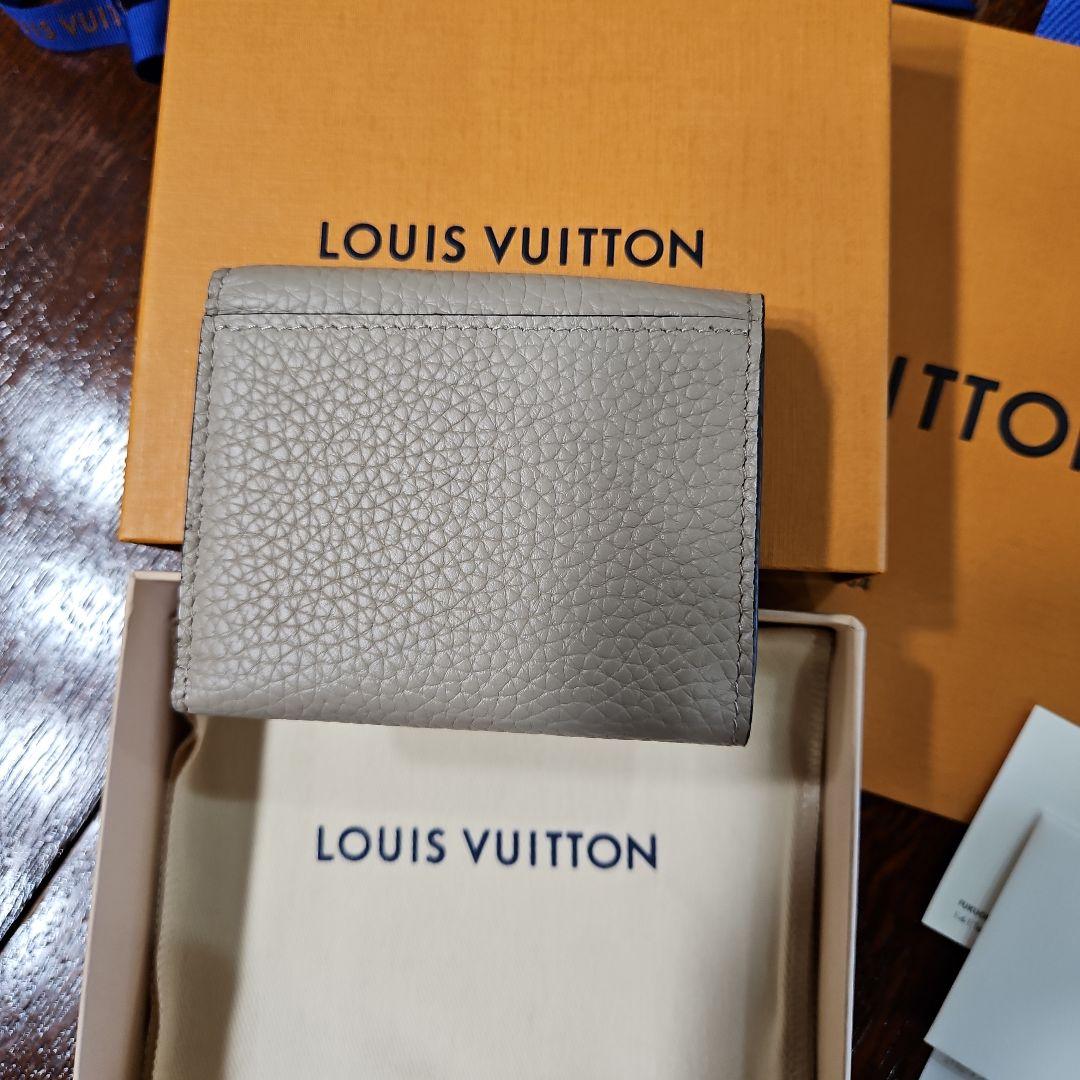 Louis Vuitton新品未使用】 三つ折り財布  ポルトフォイユカプシーヌ